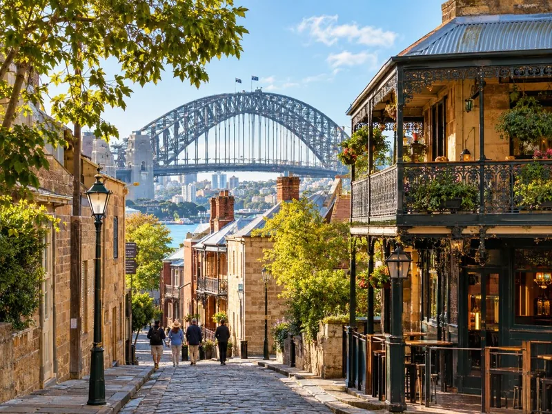 Opera House, Harbour Bridge & The Rocks Walk